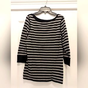 Three-quarter sleeve striped jersey top
